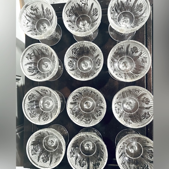 Jeanette Iris and Herringbone Depression Glass set of 12 Sherbet Glasses Vtg - Picture 4 of 7